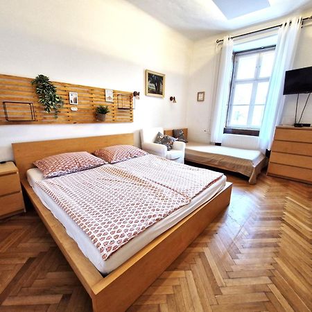 Varkeruelet Apartman Σόπρον Εξωτερικό φωτογραφία