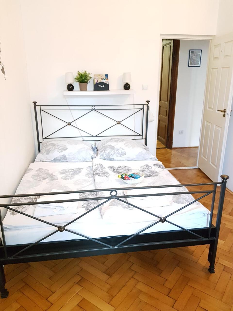 Varkeruelet Apartman Σόπρον Εξωτερικό φωτογραφία